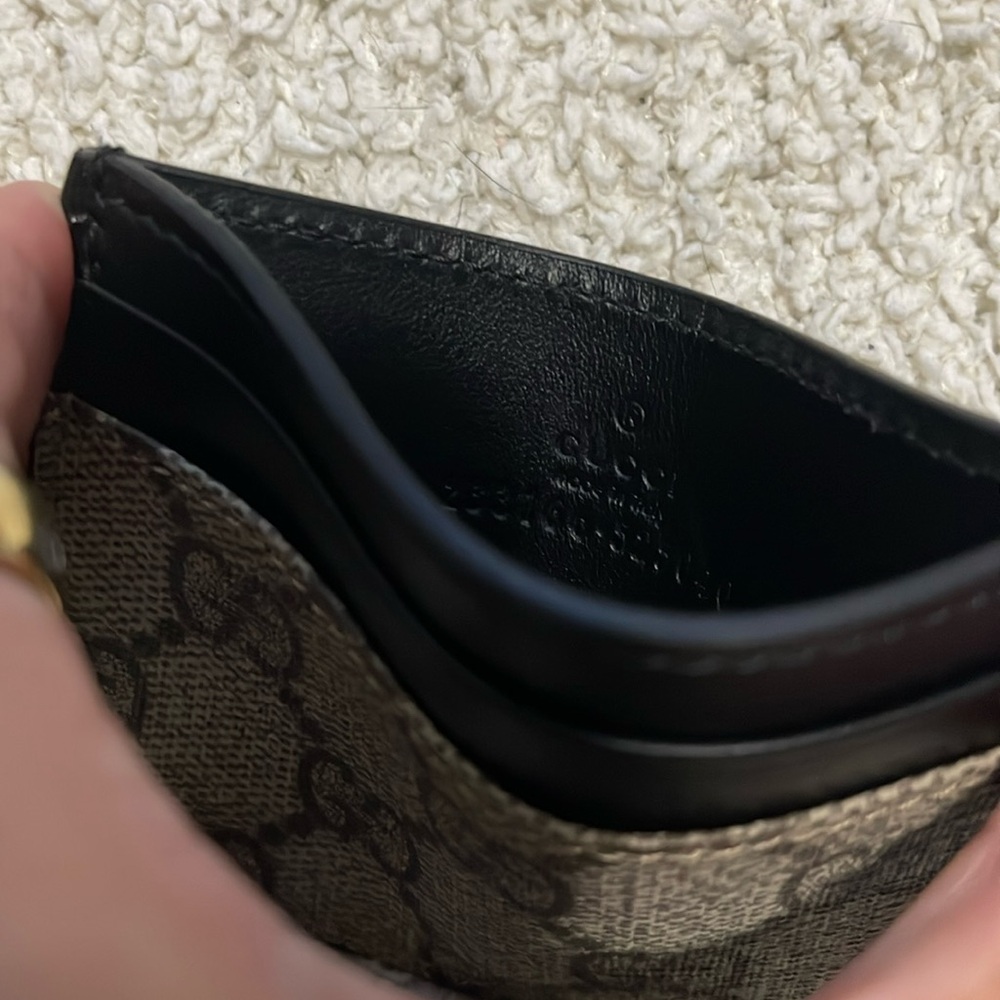 NEW- GUCCI- card holder with COA - Picture 3 of 4